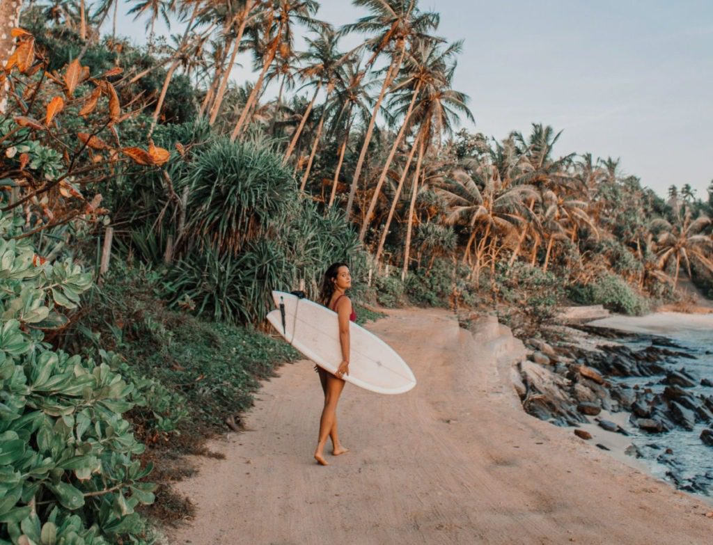 Jasperhouse hiriketiya bay surf luxury yoga walk home sq
